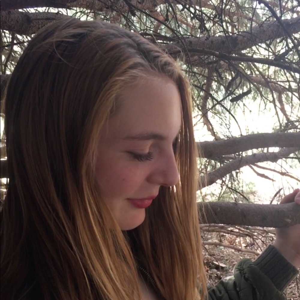 Meet your Posher, Bella